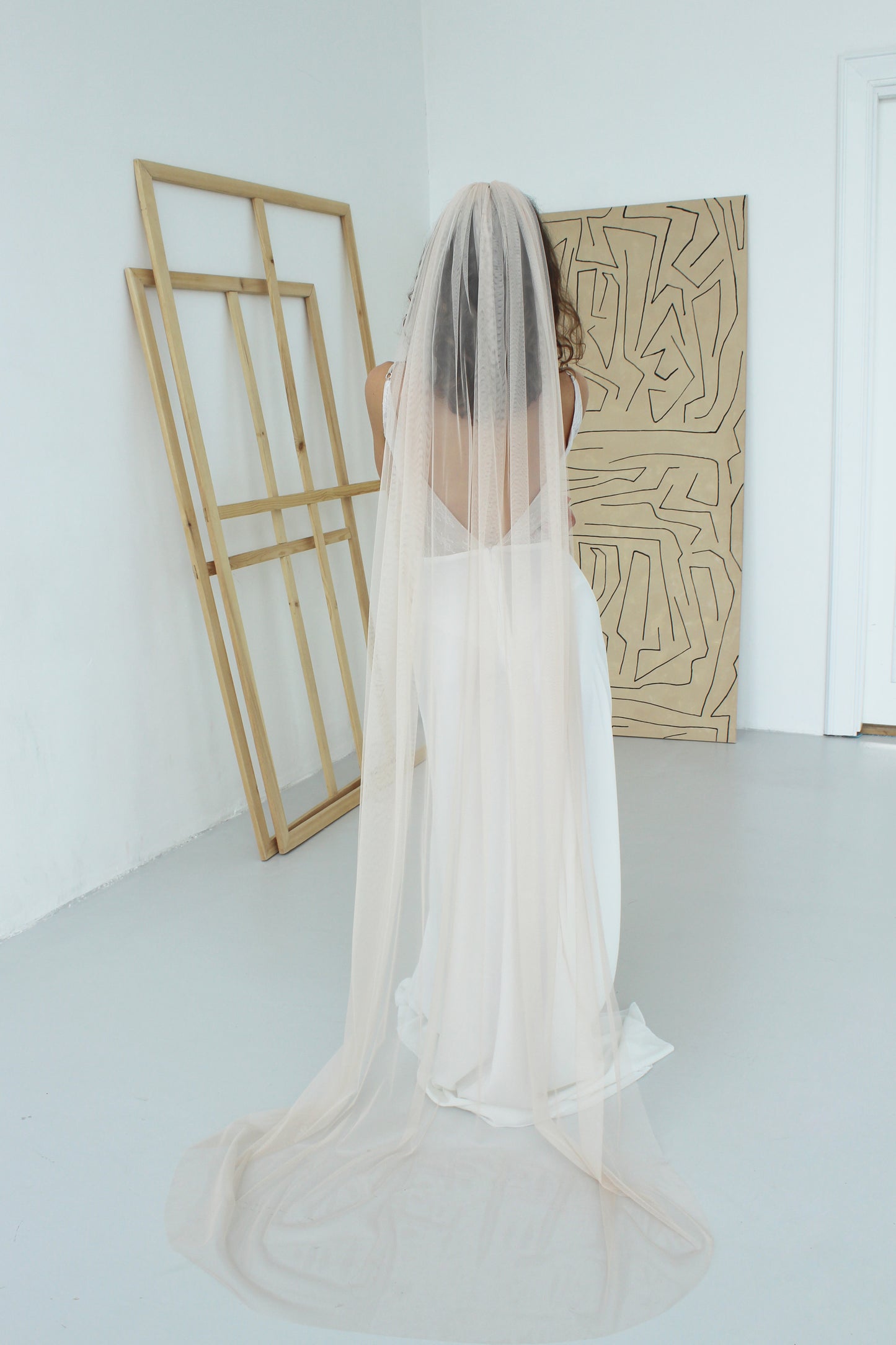 Beige English Net veil