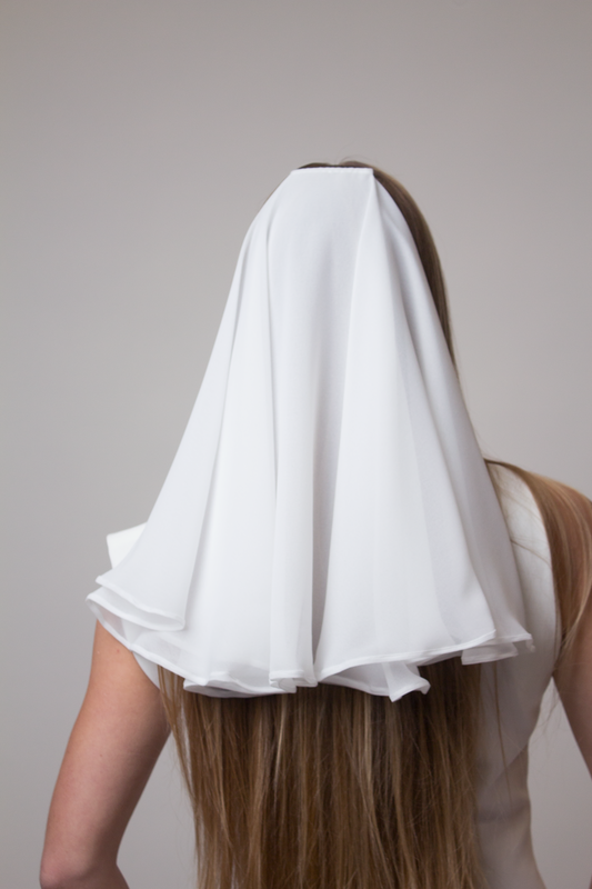Shoulder length chiffon drop veil