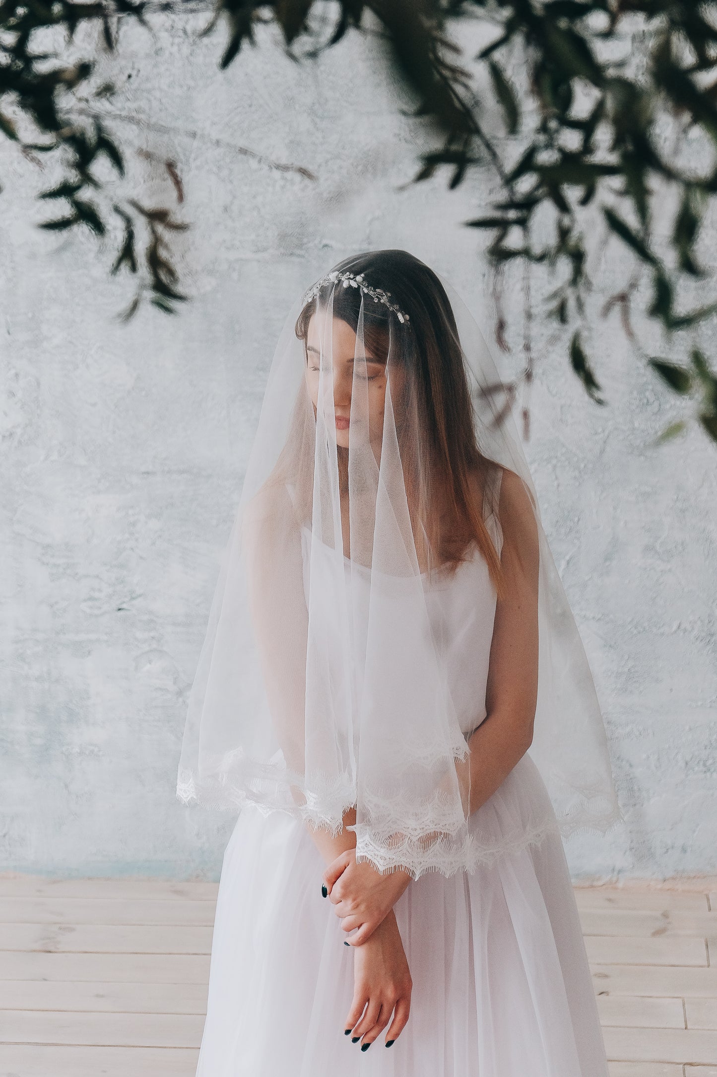 Eyelash lace veil with blusher