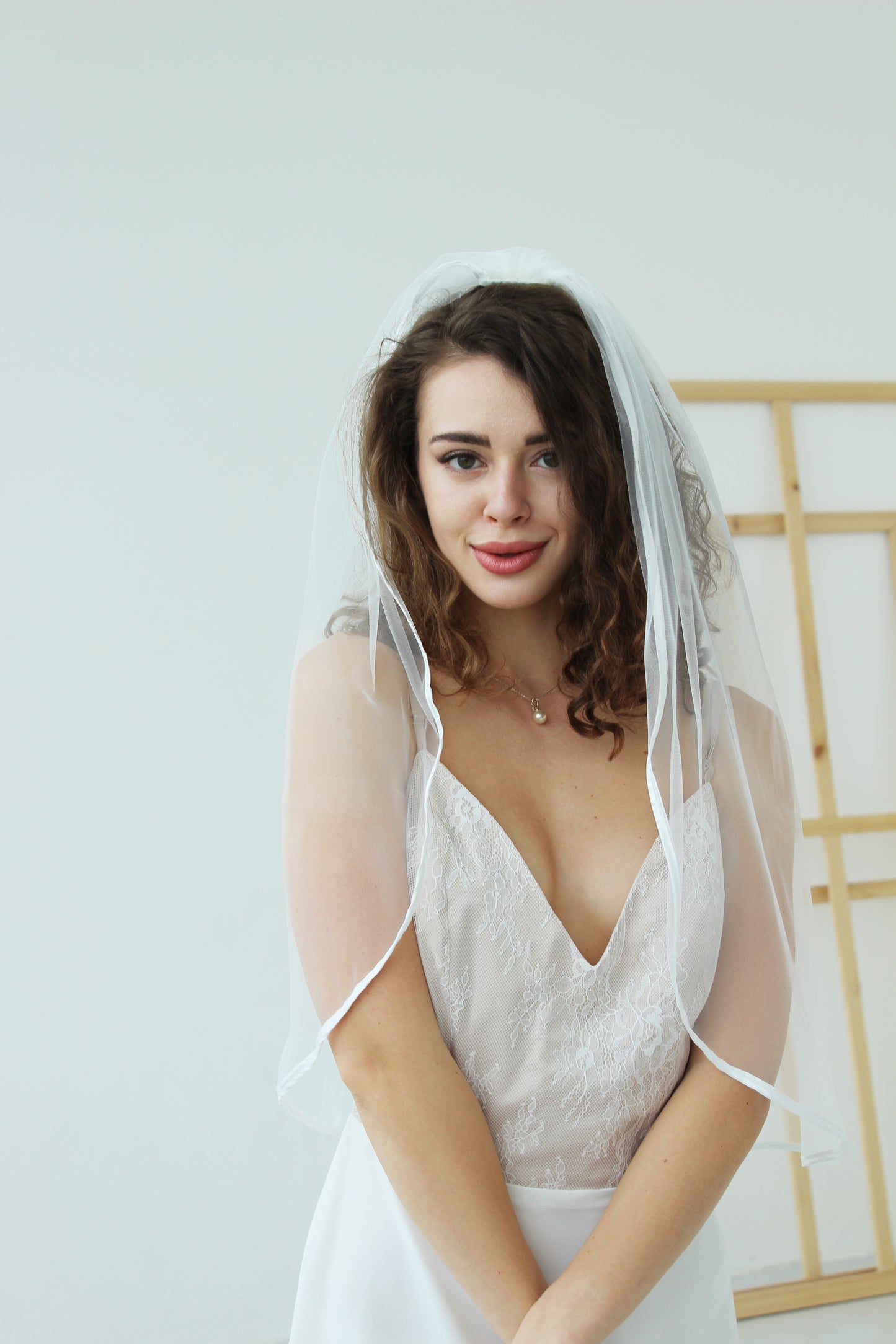 Satin edge veil