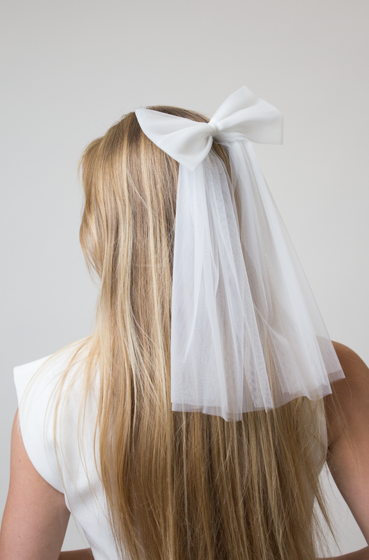 Small tulle bow