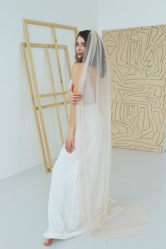 Beige English Net veil