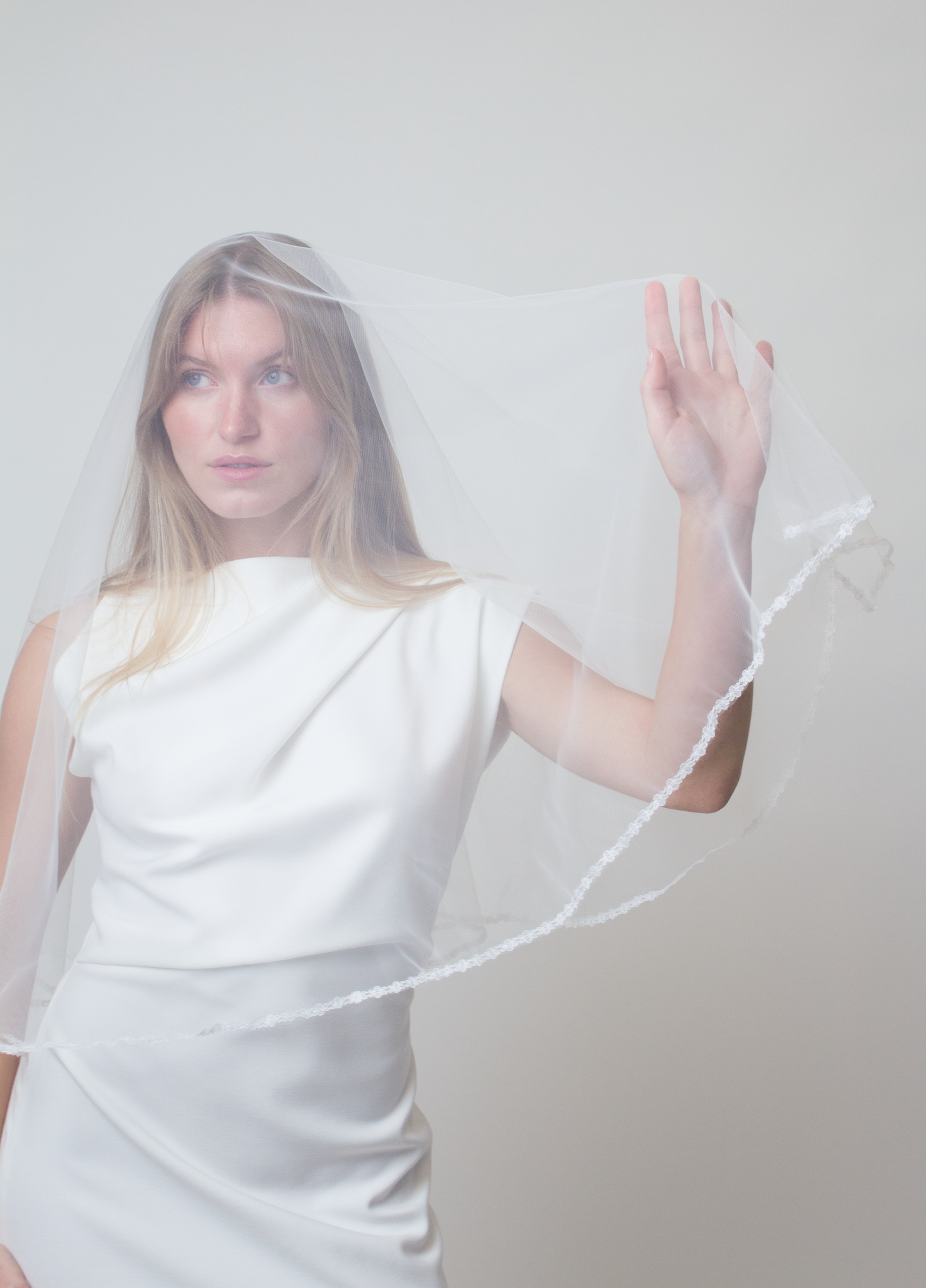 Elbow length floral lace bridal veil