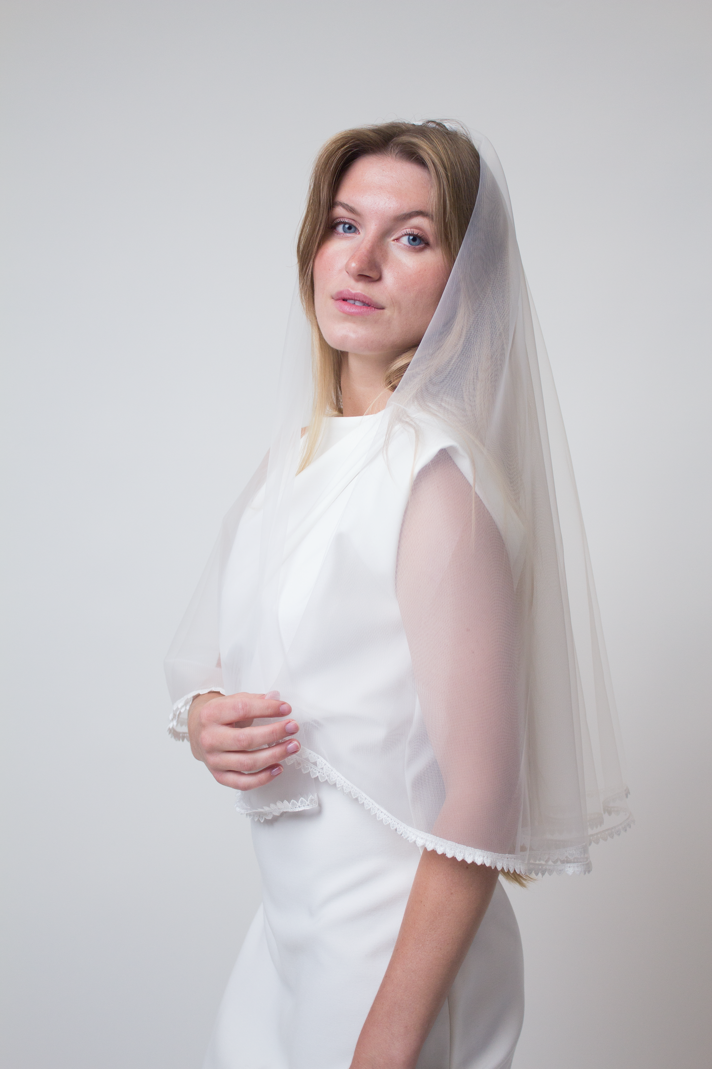 Elbow length heart lace bridal veil