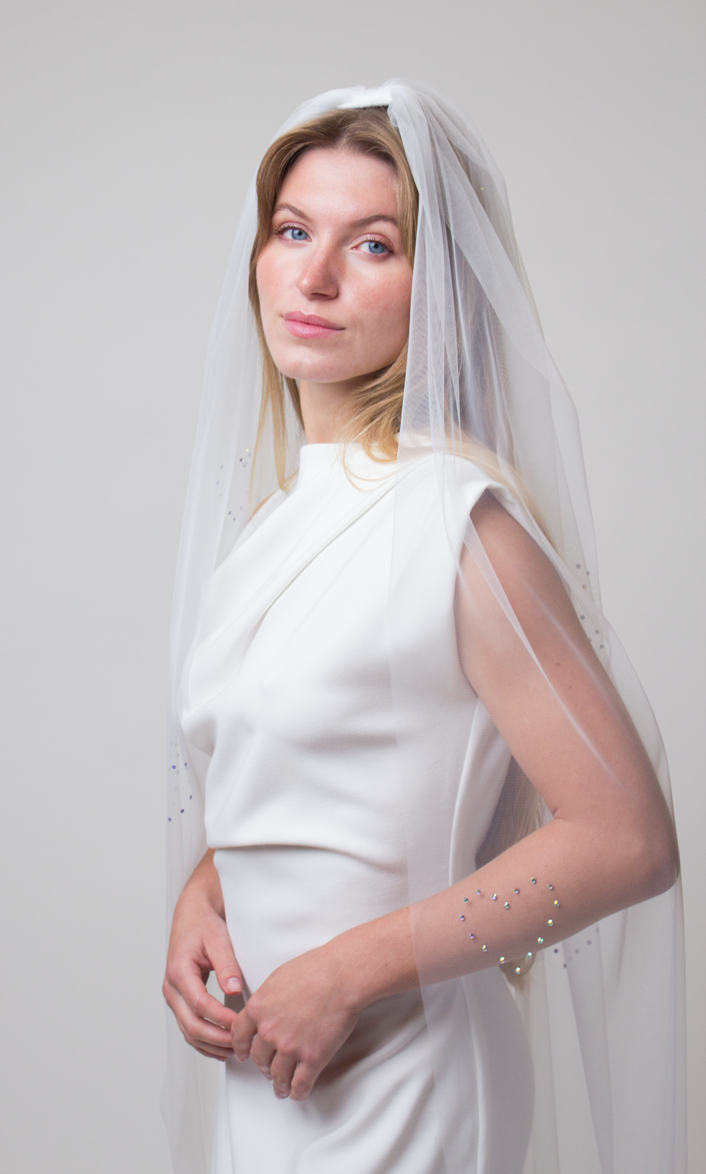 Ivory veil with heart crystals