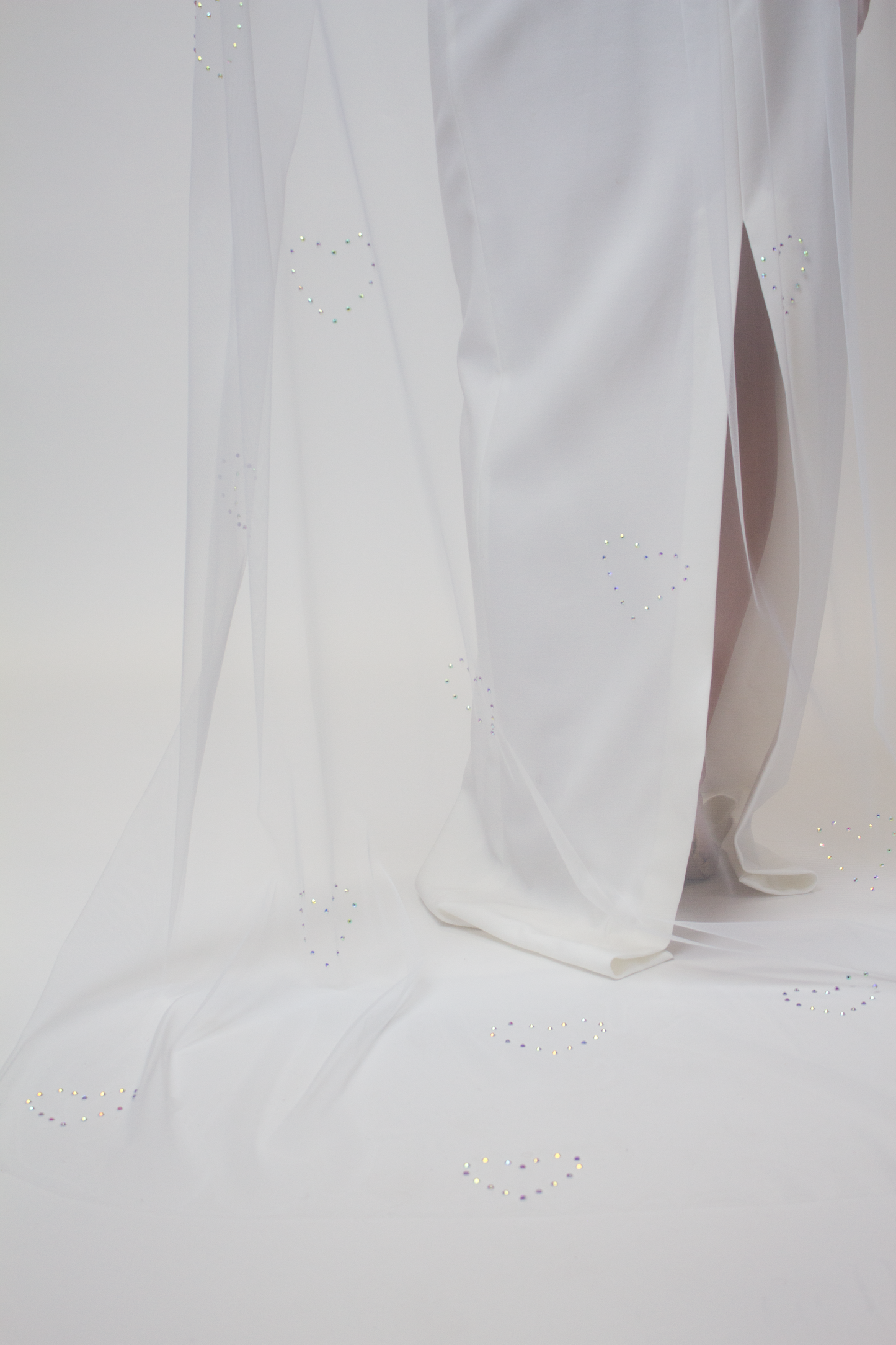 Ivory veil with heart crystals