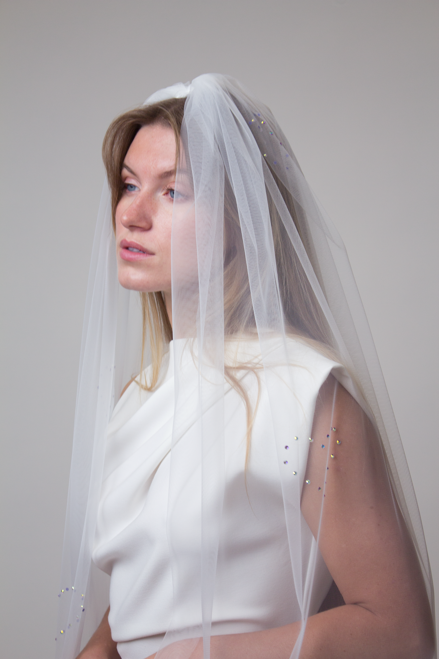 Ivory veil with heart crystals