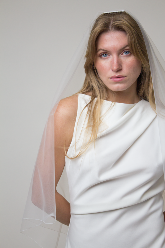 Pencil edge cascade veil